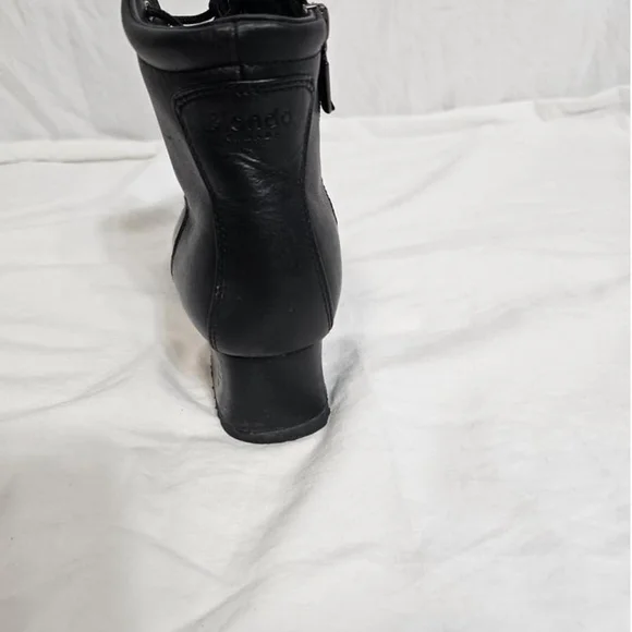 Black Blondo boots size 7 - Picture 6 of 8